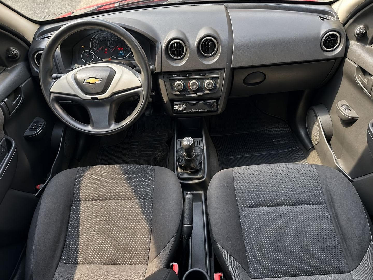 CHEVROLET CELTA 1.0 LT FLEX MANUAL 2013 foto 2