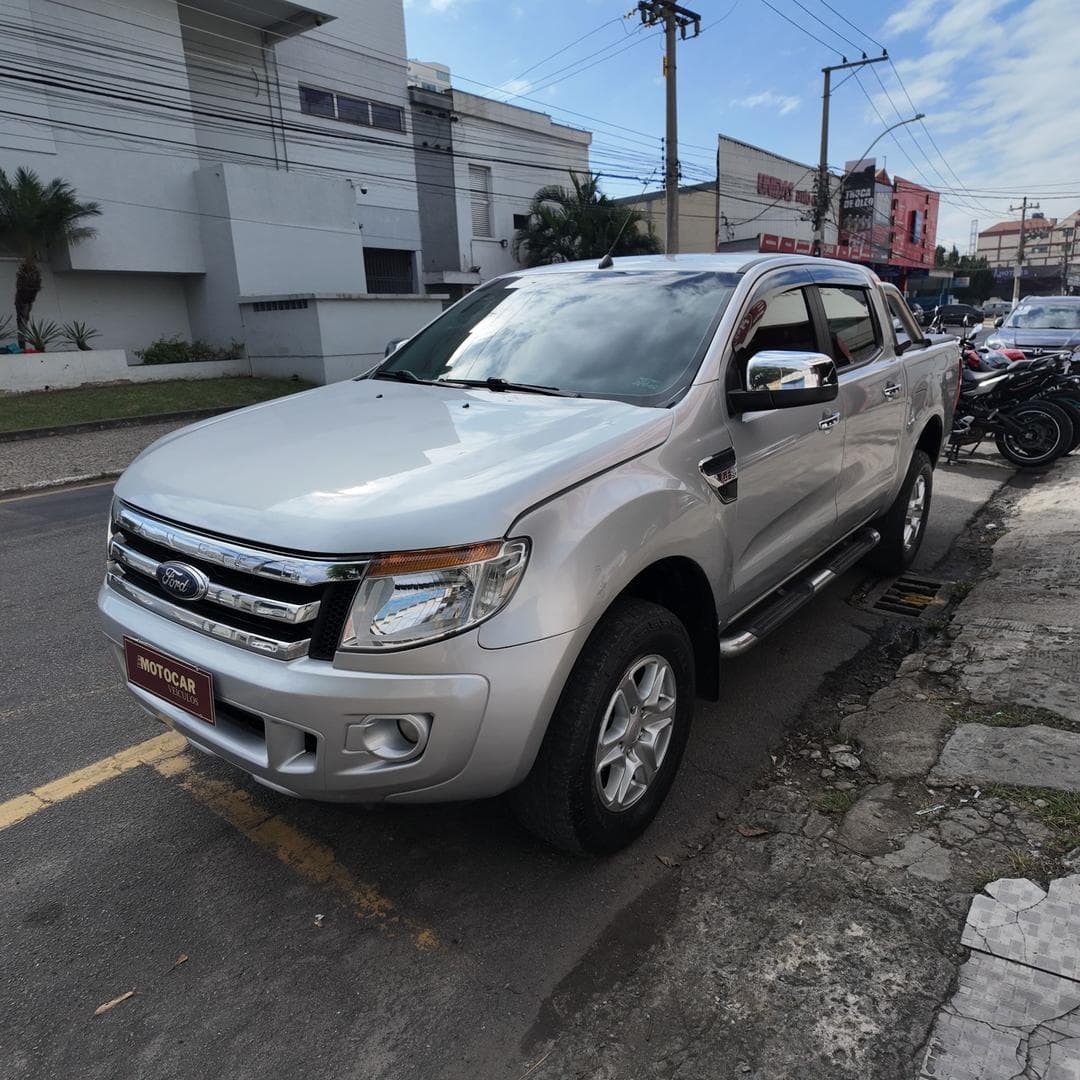 FORD RANGER 3.2 XLT 4X4 CD 20V DIESEL 4P AUTOMATICO 2014 foto 2