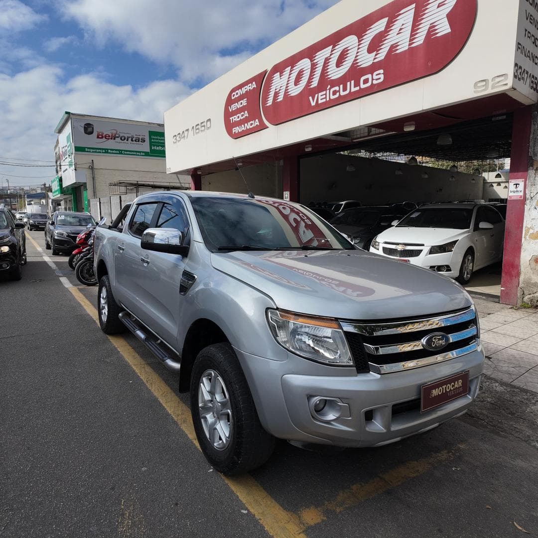 FORD RANGER 3.2 XLT 4X4 CD 20V DIESEL 4P AUTOMATICO 2014