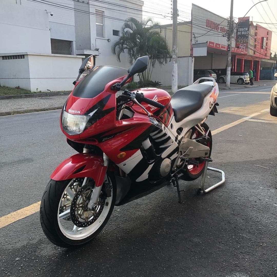 HONDA CBR 600-F 1997 foto 2