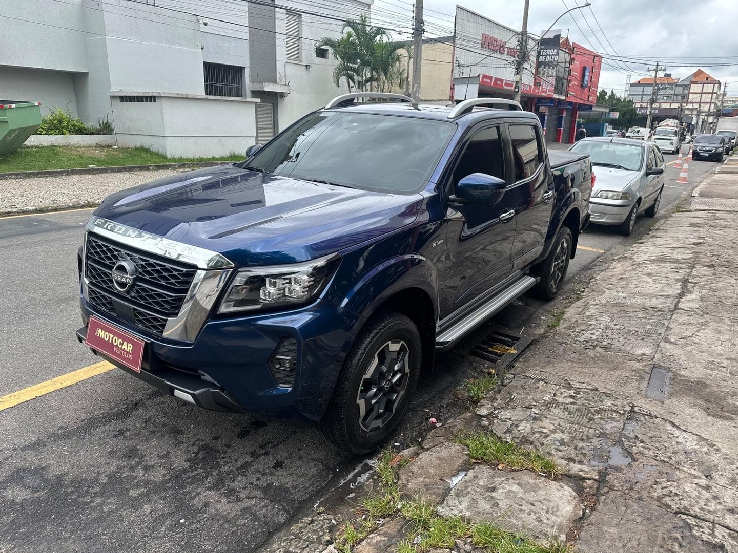 NISSAN FRONTIER PLATI. CD 2.3 BI-TB DIES. AUT. 2024 foto 2