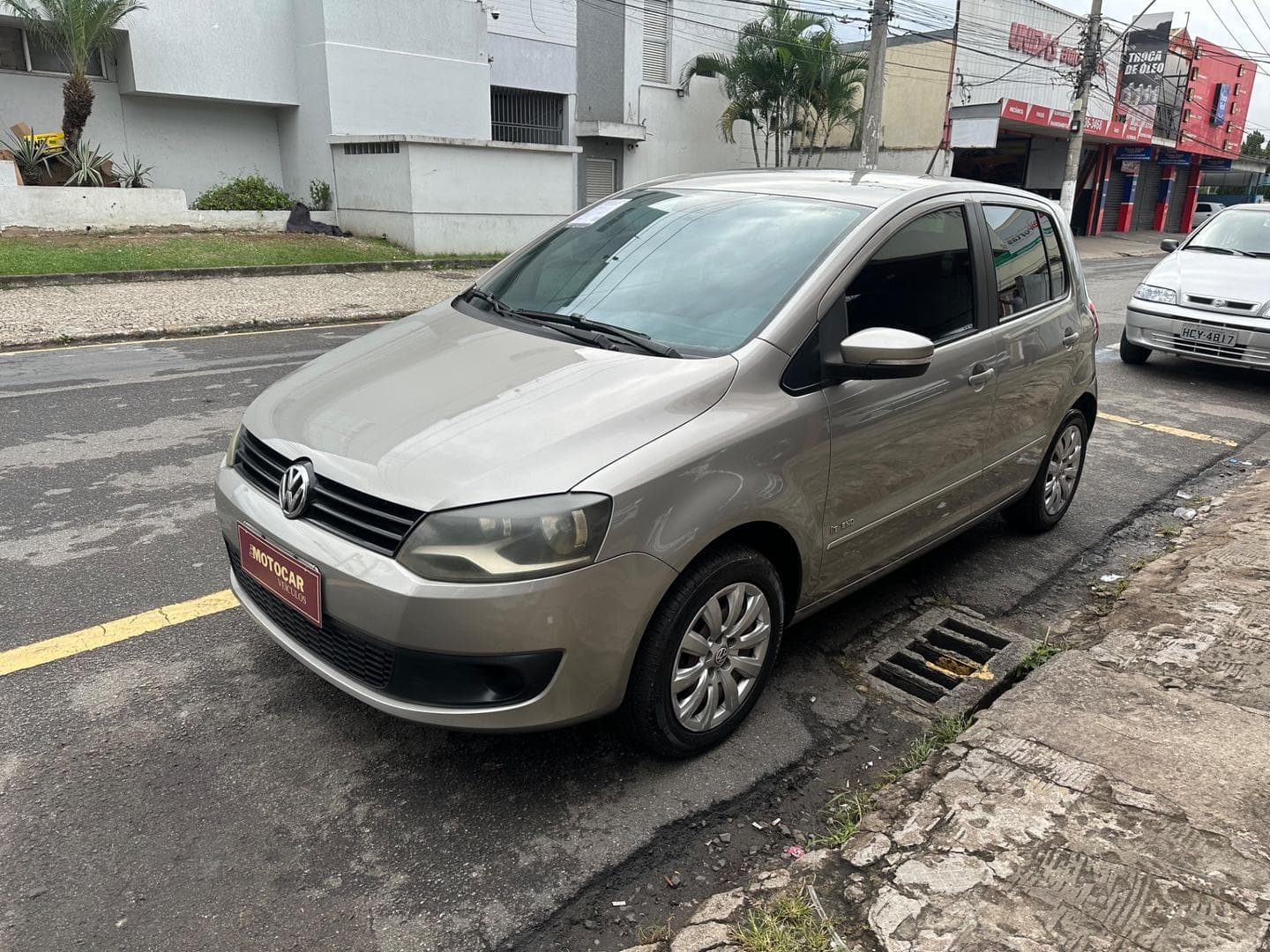 VOLKSWAGEN FOX 1.6 MI TOTAL FLEX 8V 5P 2014 foto 2