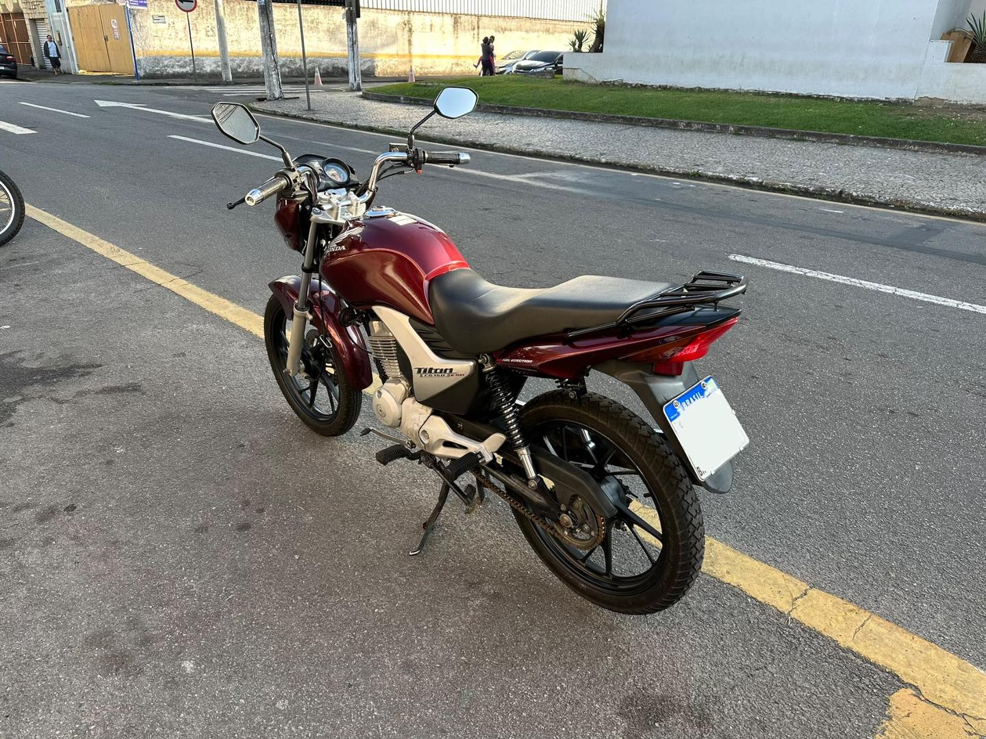 HONDA CG 150 TITAN ESD 2011 foto 3
