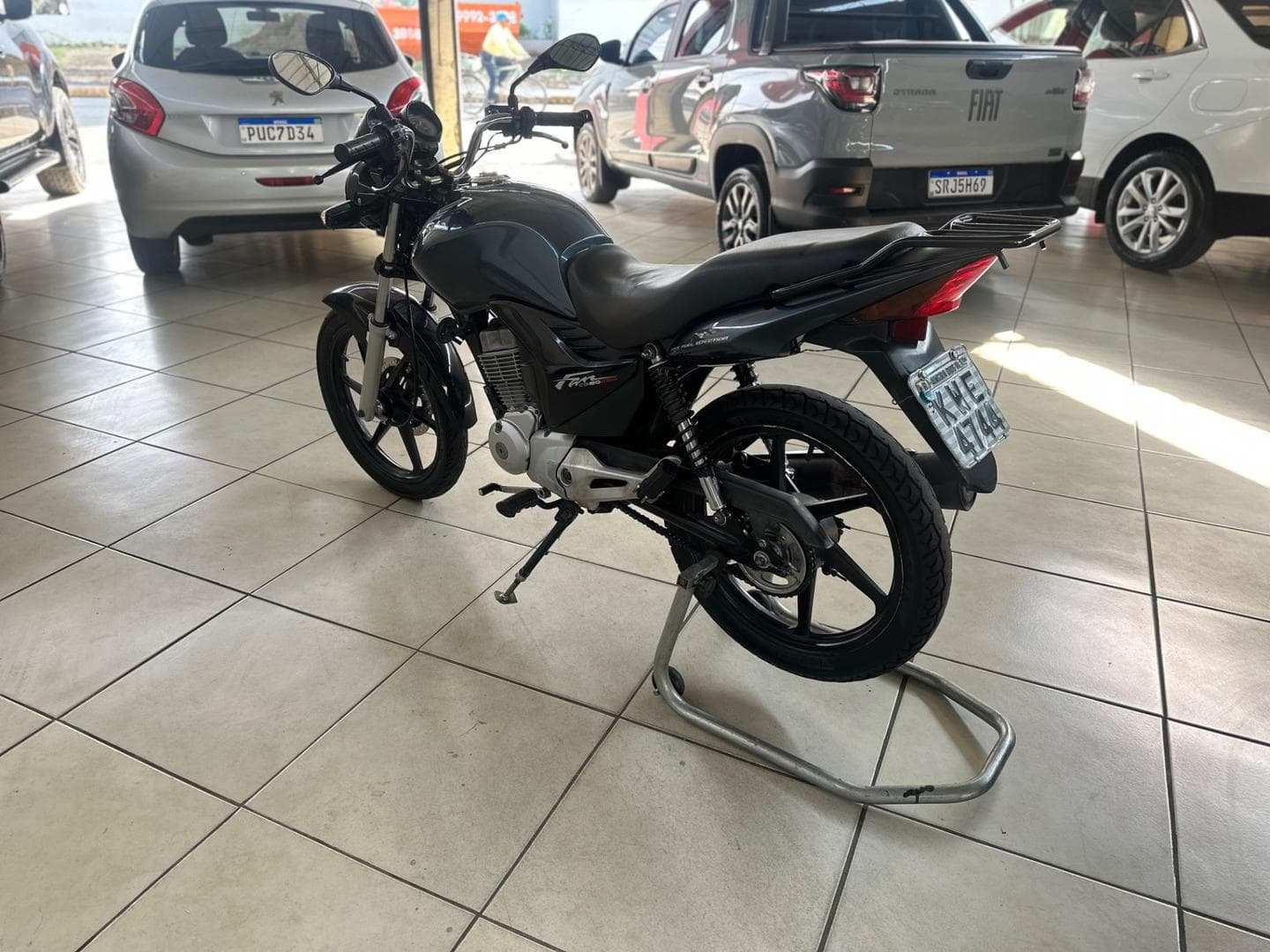 HONDA CG 150 FAN ESDi 2012 foto 3