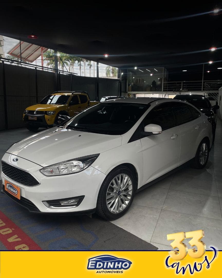 FORD FOCUS 2018 foto 2