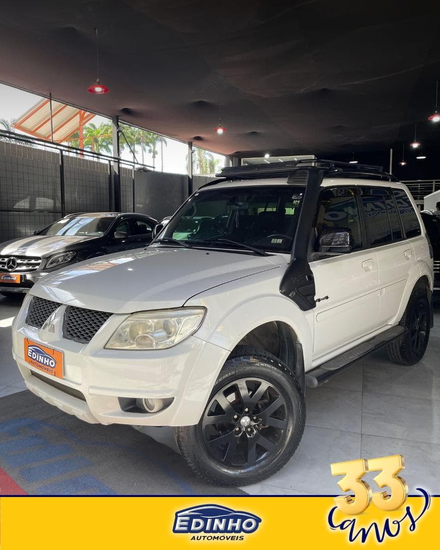 MITSUBISHI PAJERO TR4 2014 foto 2