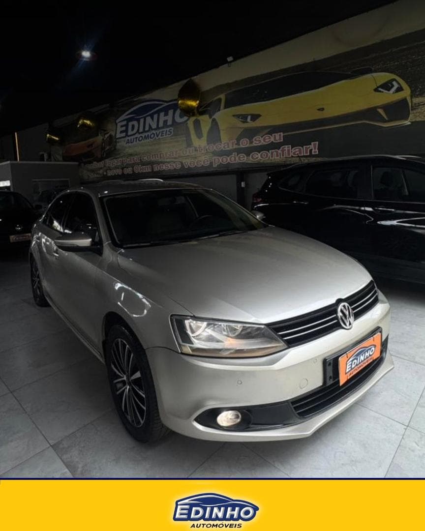 VOLKSWAGEN JETTA 2.0 2014 foto 3