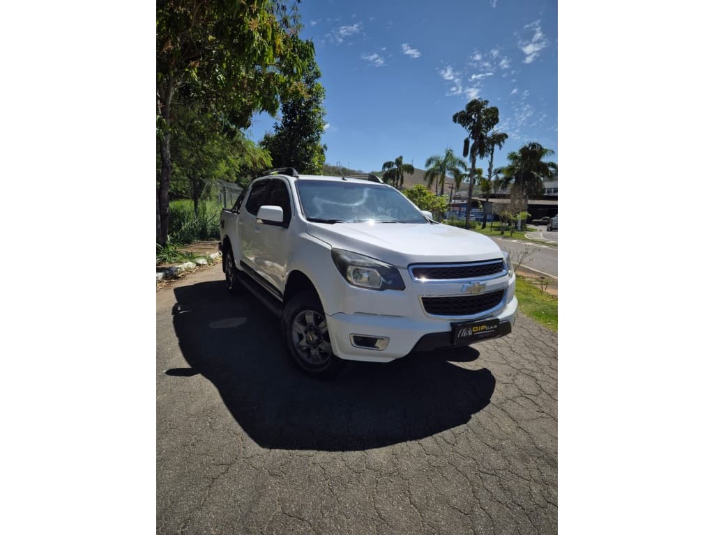 CHEVROLET S10 2.4 ADVANTAGE 4X2 CD 8V FLEX 4P MANUAL 2016