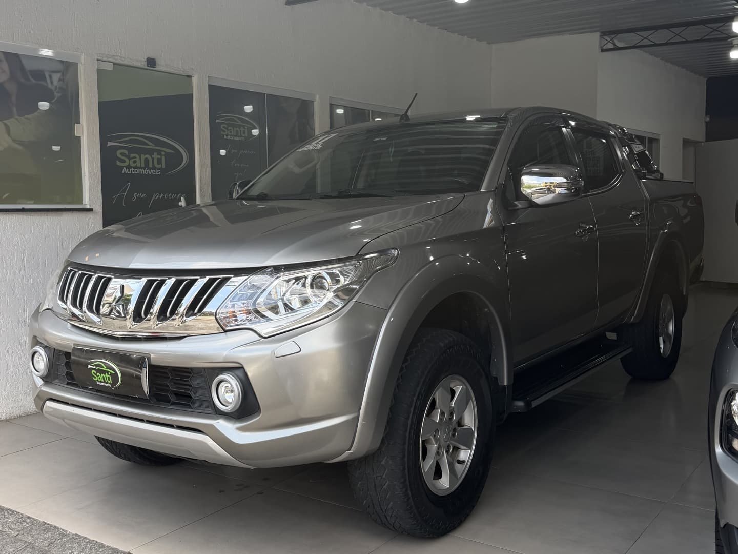 MITSUBISHI L200 TRITON 2.4 16V TURBO DIESEL SPORT HPE CD 4P 4X4 AUTOMÁTICO 2017