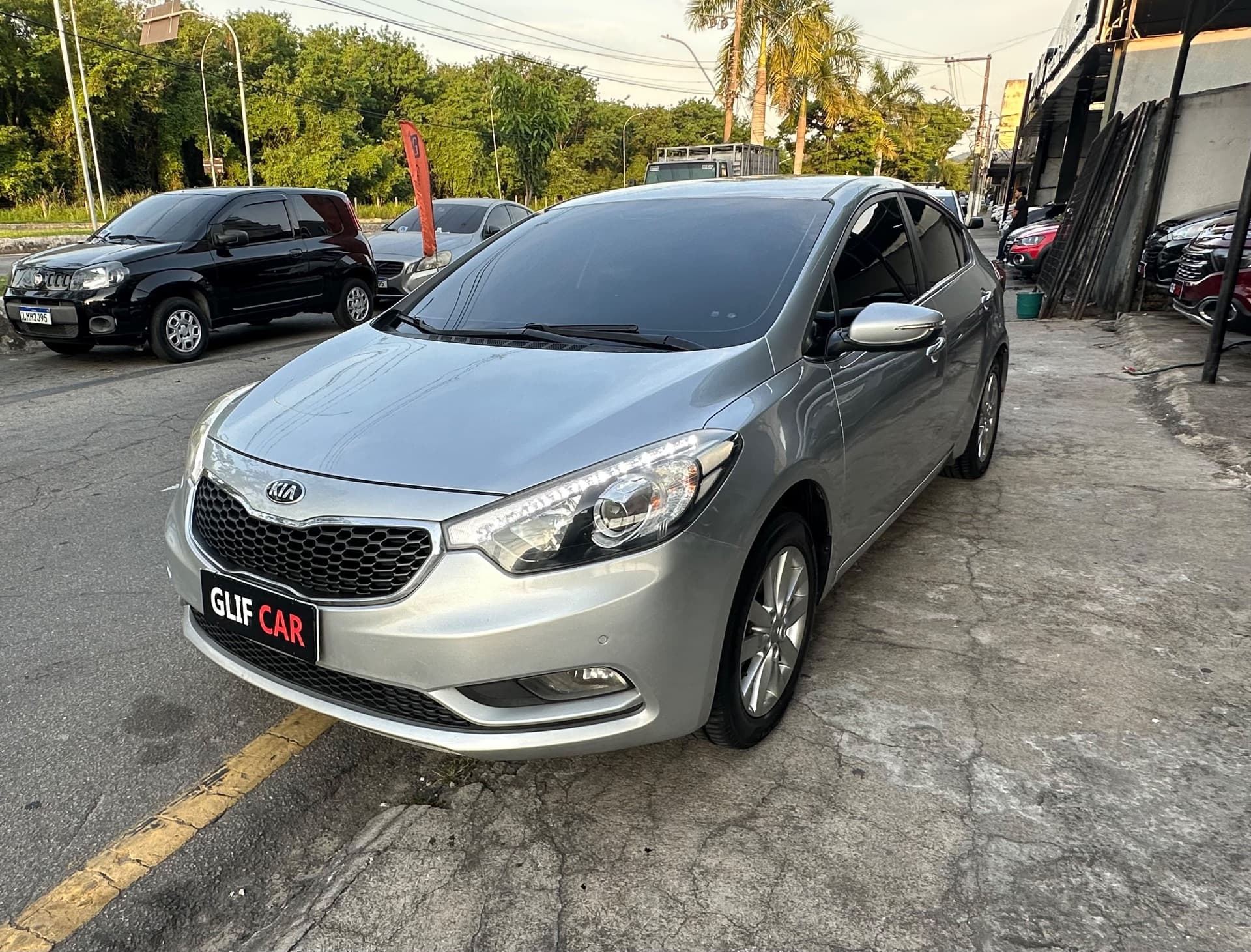 Oportunidade CERATO 1.6 SEM GNV