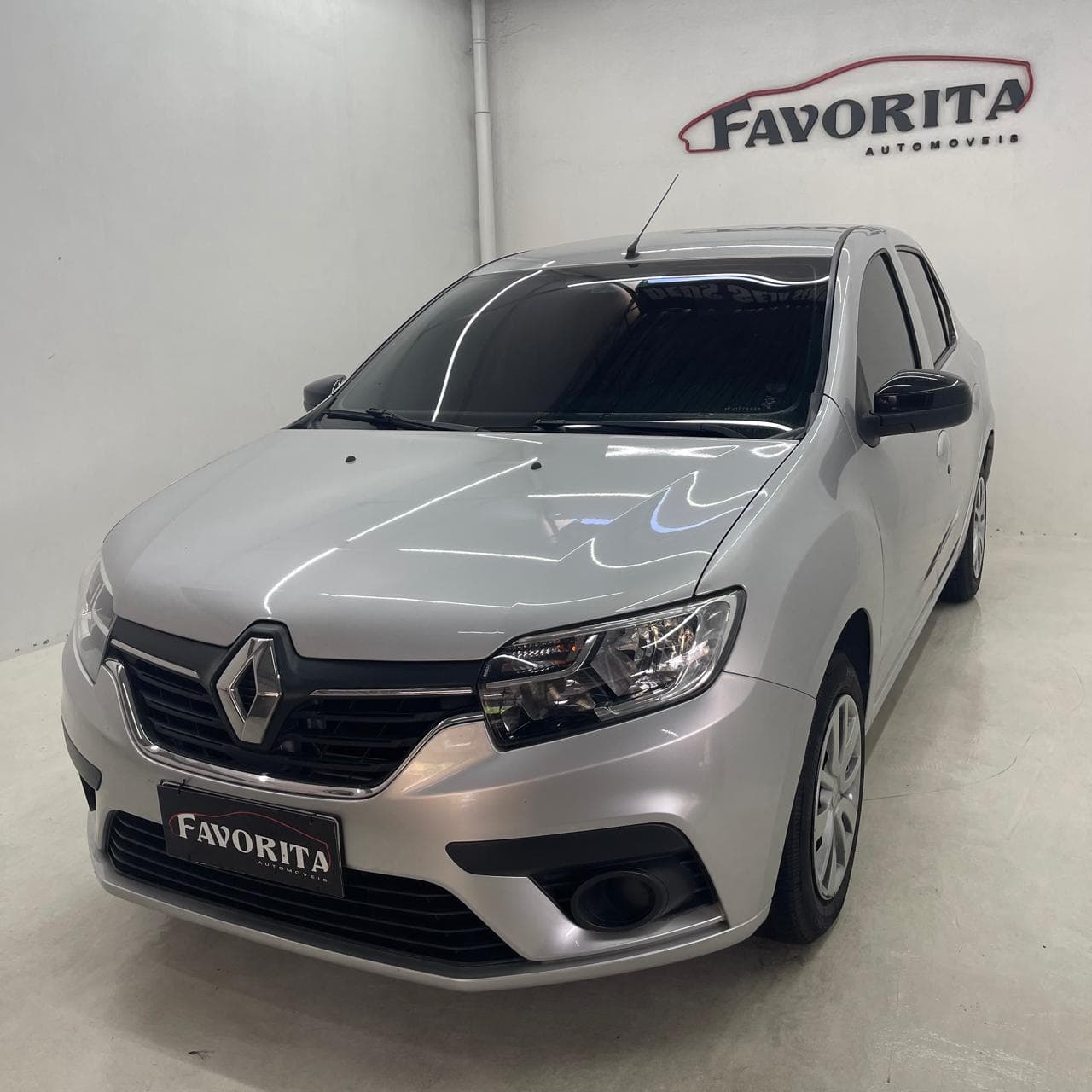 Renault Logan Zen 1.0 2023